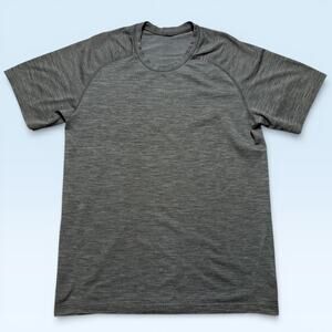 Lululemon Shirt Mens Small Gray Tech Short Sleeve Raglan Performance